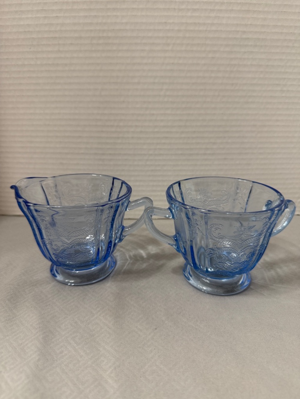 Indiana Glass Blue Madrid Pattern Recollection MCM Glass Creamer & Sugar Set Vtg